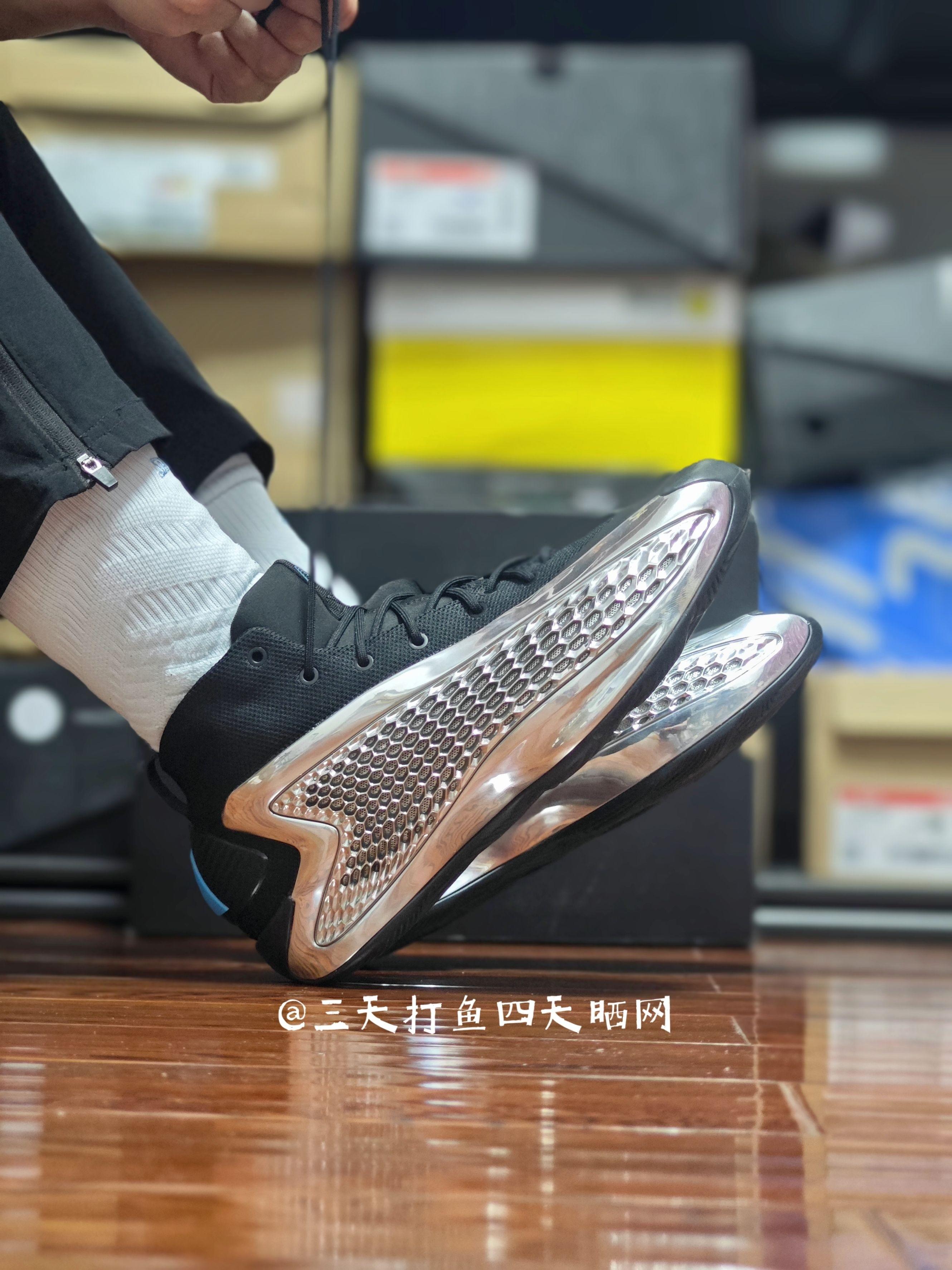 帅是真的帅啊!——阿迪达斯爱德华兹一代高帮黑银